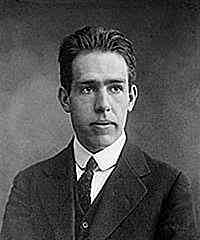 Niels Bohr Biografie și contribuții